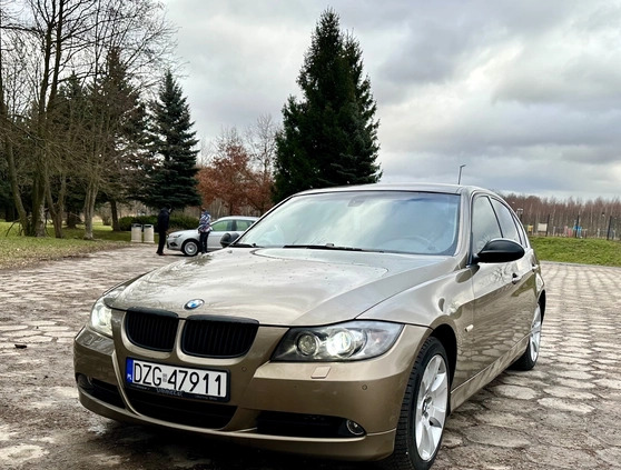 BMW Seria 3 cena 26500 przebieg: 425000, rok produkcji 2005 z Bogatynia małe 22
